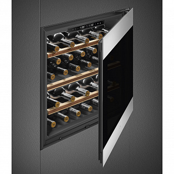 картинка Встраиваемый винный шкаф Smeg CVI329X3 